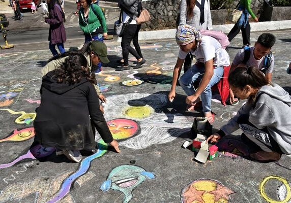 (Spotph, 2019) Image Source: De La Cruz, C. (2019). Baguio City to Fill Session Road With 1,000 Works of Chalk Art. Spot Philippines.